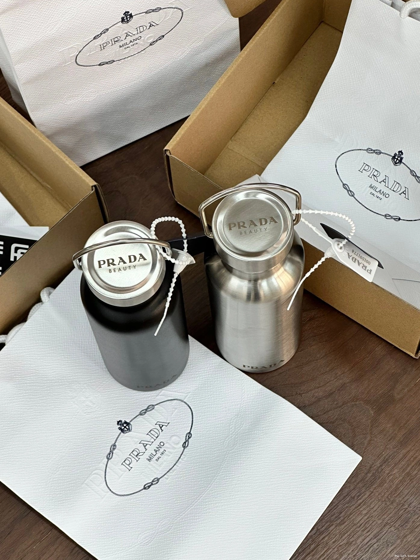 PRADA STEEL BOTTLE STAINLESS 2.0 0716